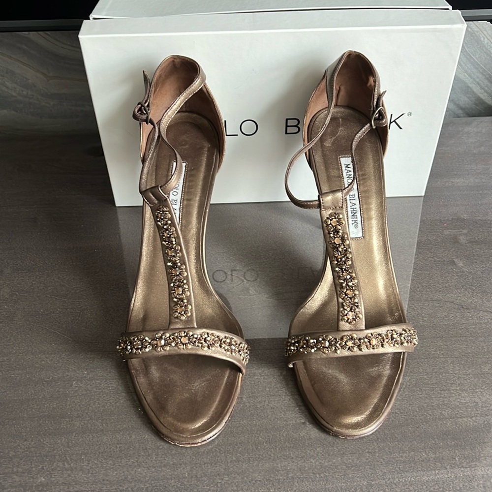 Manolo Blahnik Tstrap Gold Embellished Sandals Sz 40.5